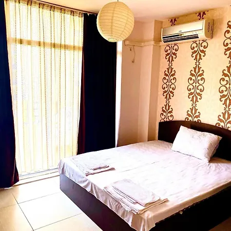 Grand Kamelia Complex アパート