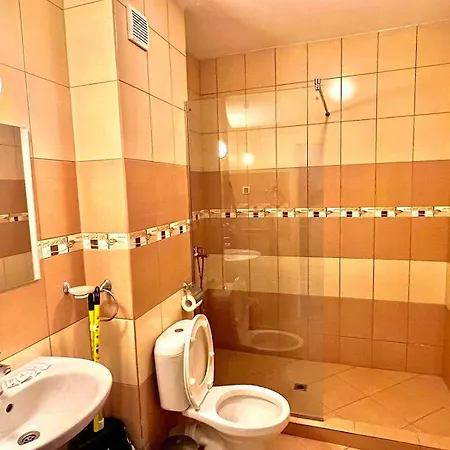 Grand Apartment *