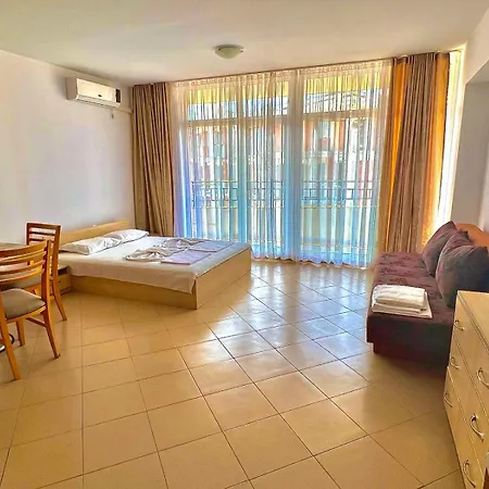 Grand Kamelia Complex *