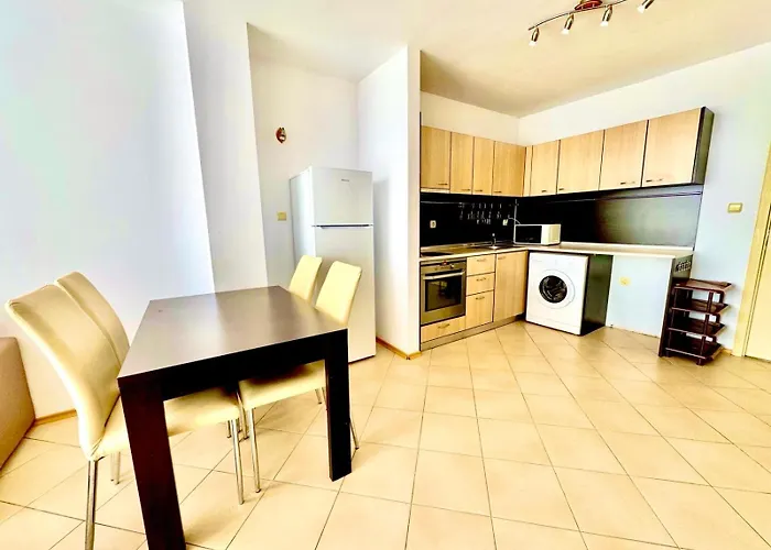 Grand Kamelia Complex Apartment *